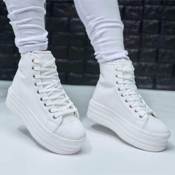 NIB Chunky White Vegan Leather Platform High Top Sneakers Streetwear Y2K Revive - Picture 9 of 10